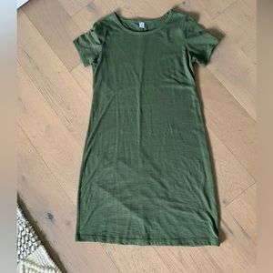 Olive green Old Navy t-shirt dress. Size S Tall.